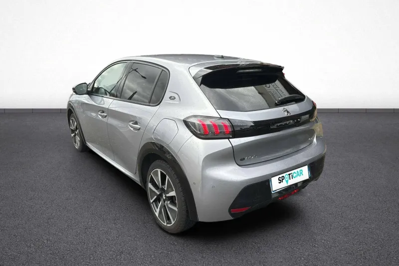 Image secondaire du véhicule 5