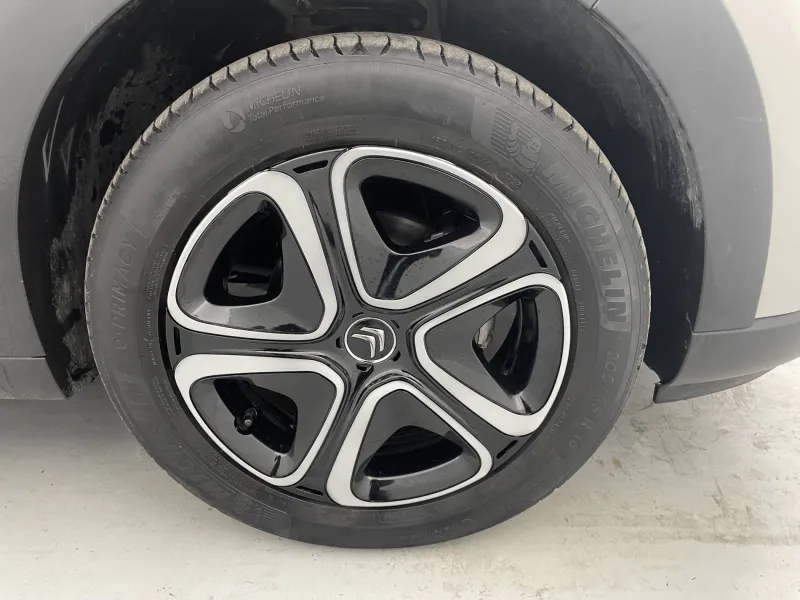 Image secondaire du véhicule 20