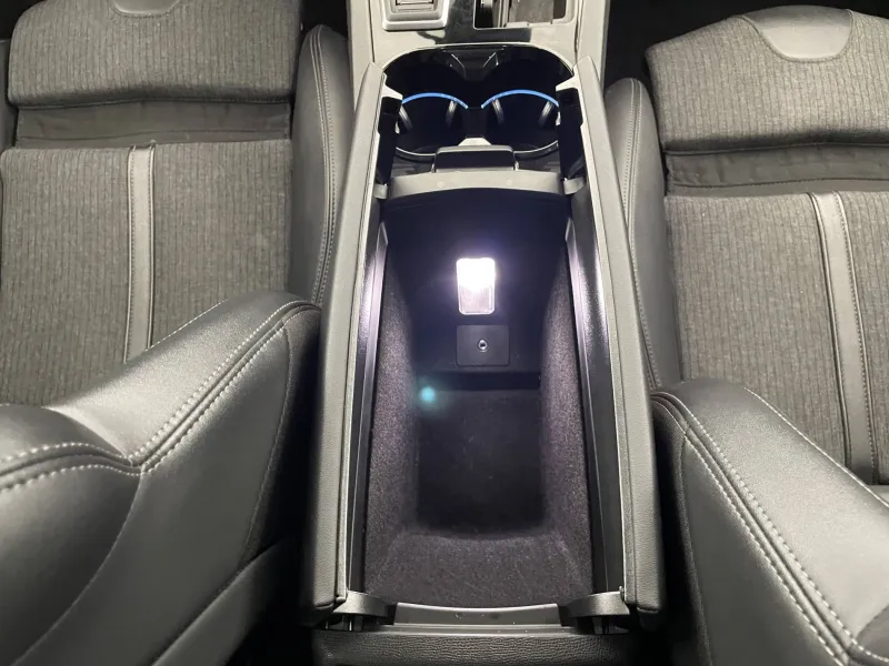 Image secondaire du véhicule 29