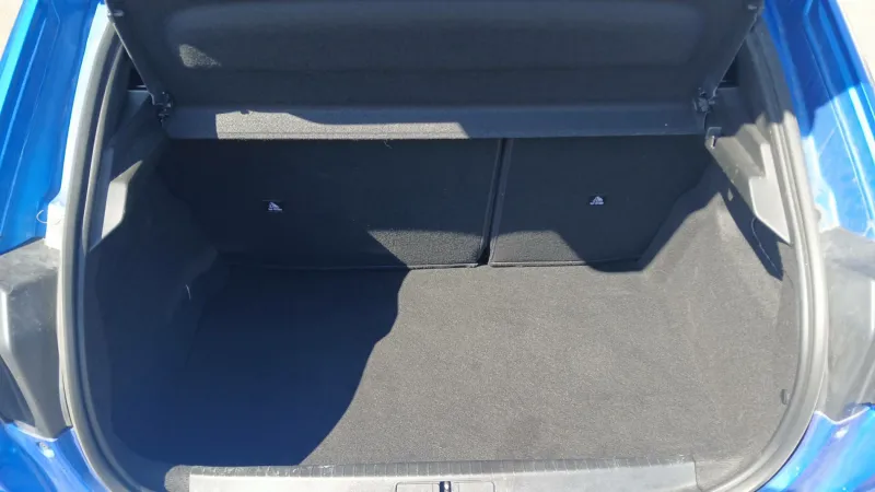 Image secondaire du véhicule 10