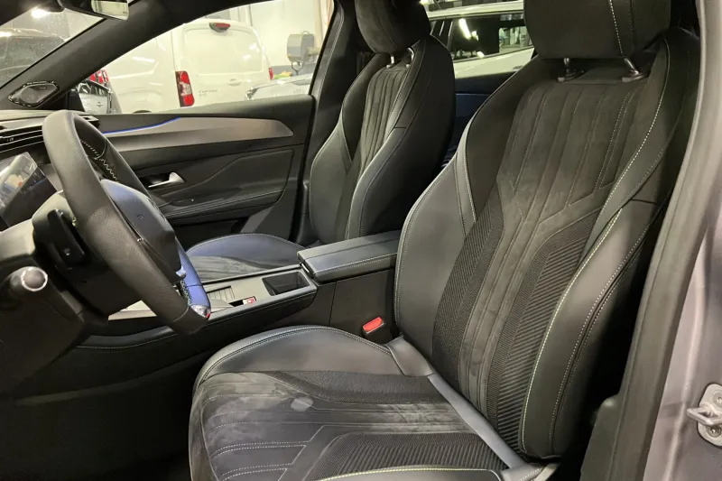 Image secondaire du véhicule 11