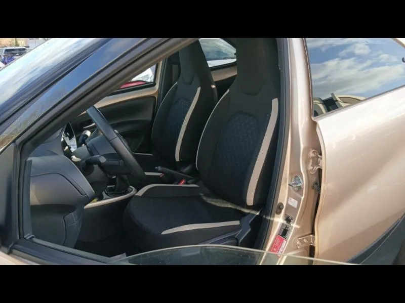 Image secondaire du véhicule 11