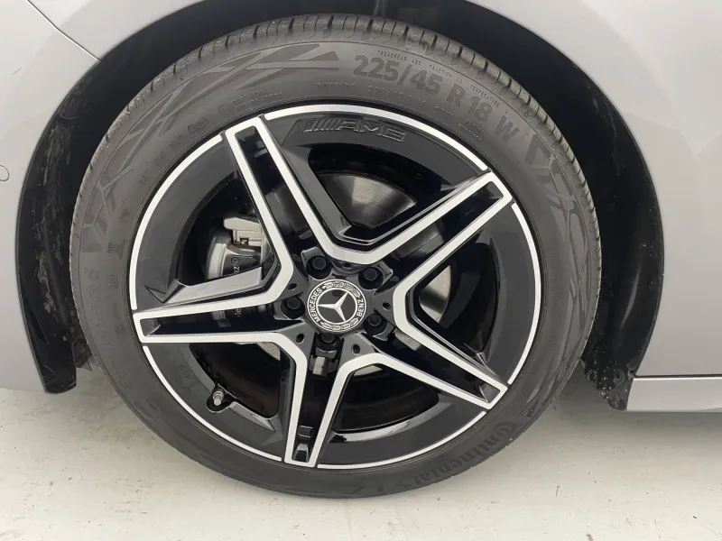 Image secondaire du véhicule 19