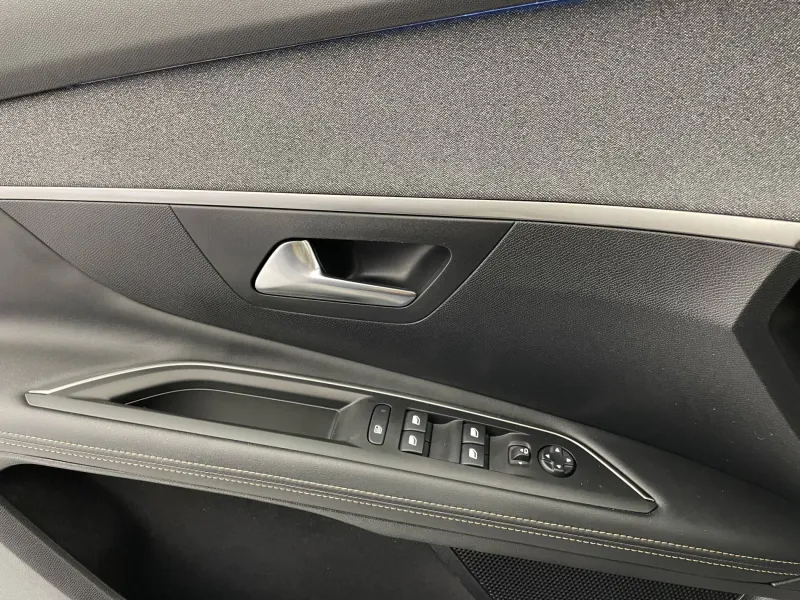 Image secondaire du véhicule 31