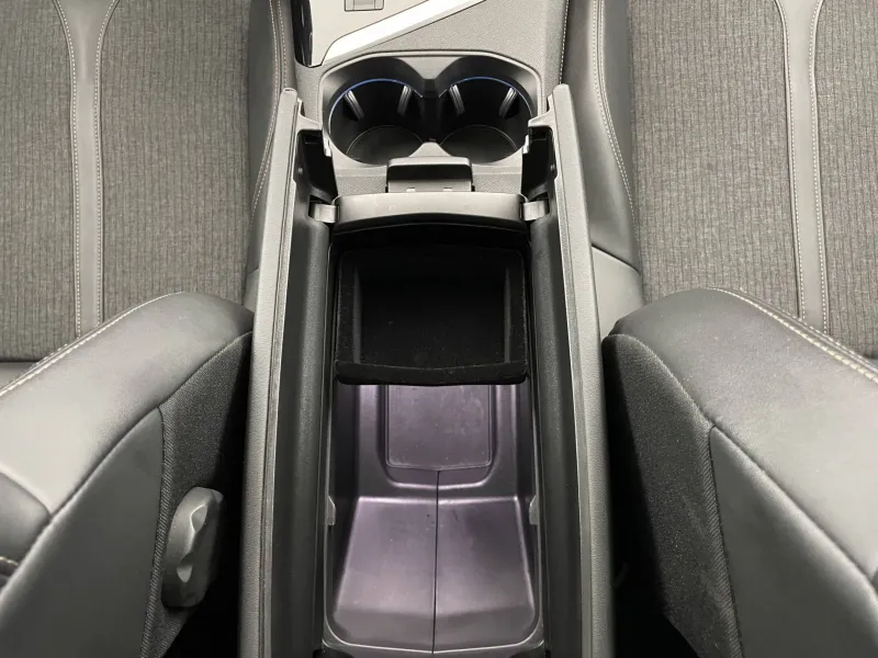 Image secondaire du véhicule 36