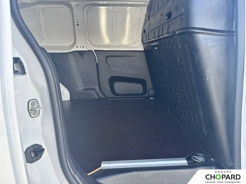 Image secondaire du véhicule 12