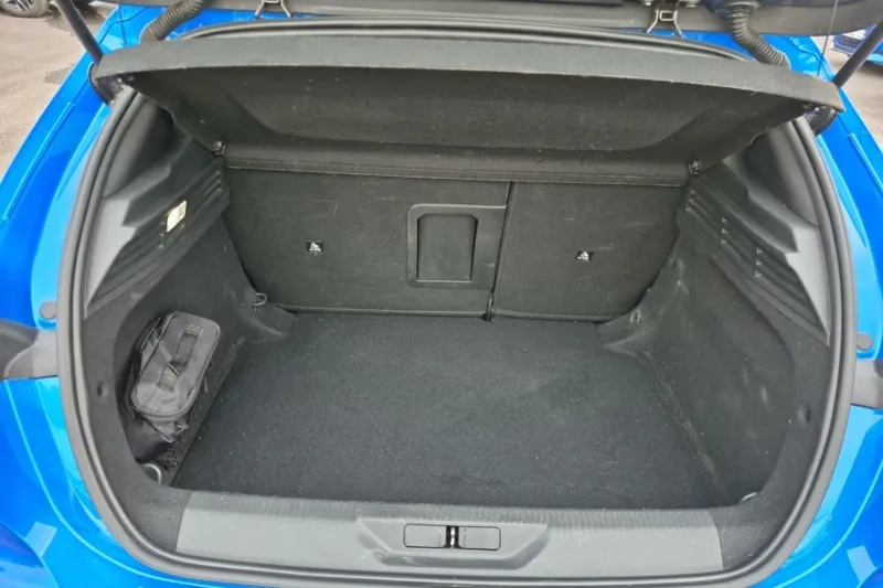 Image secondaire du véhicule 10