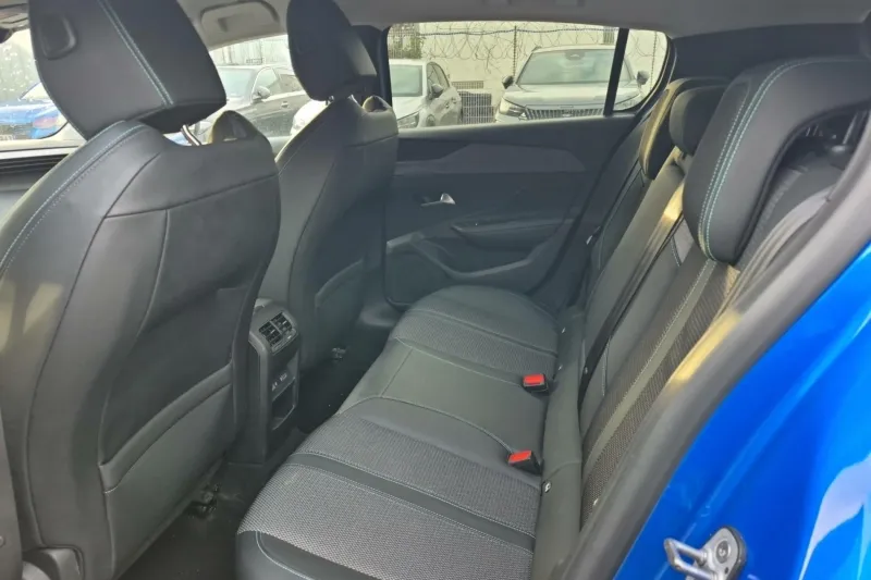 Image secondaire du véhicule 12