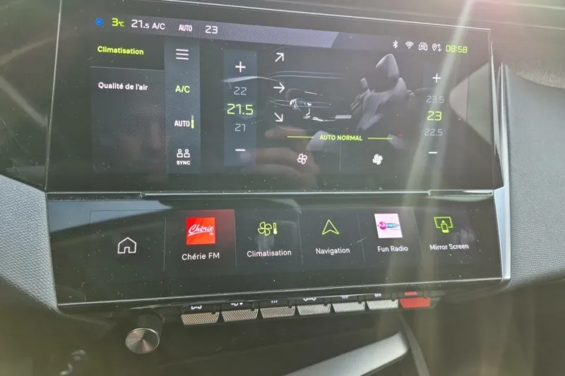 Image secondaire du véhicule 22