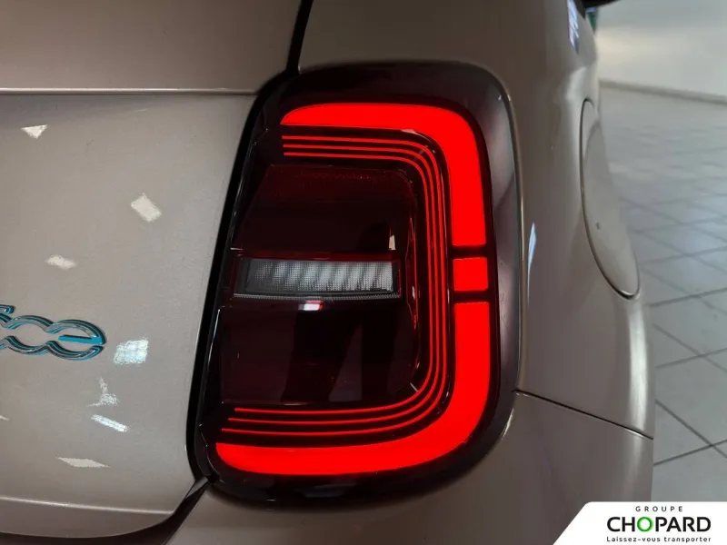 Image secondaire du véhicule 26