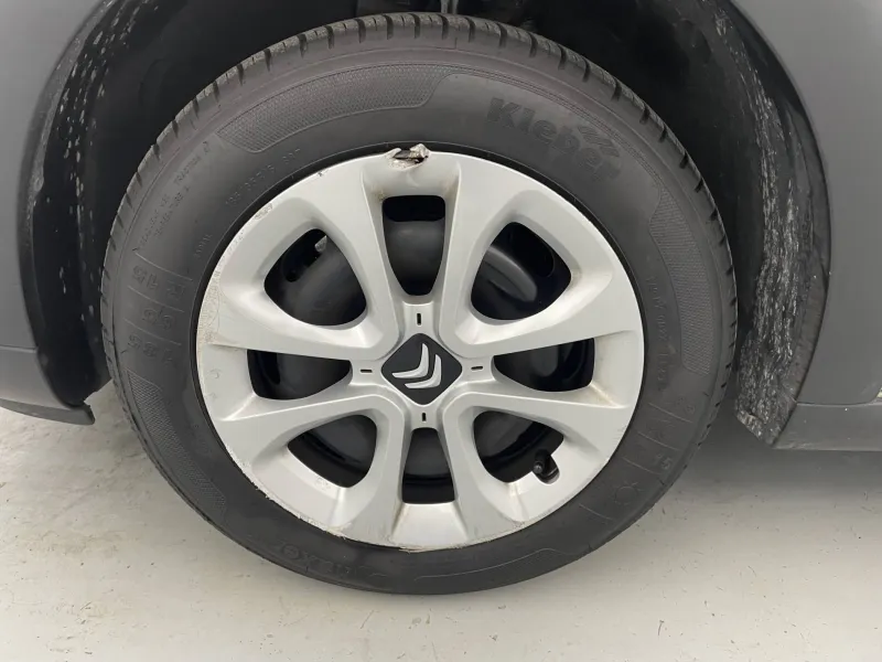 Image secondaire du véhicule 18