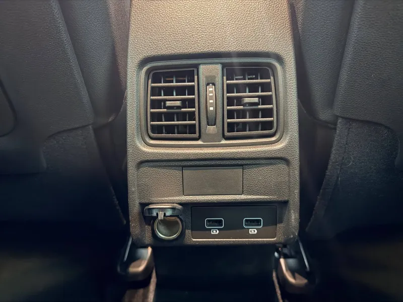 Image secondaire du véhicule 18