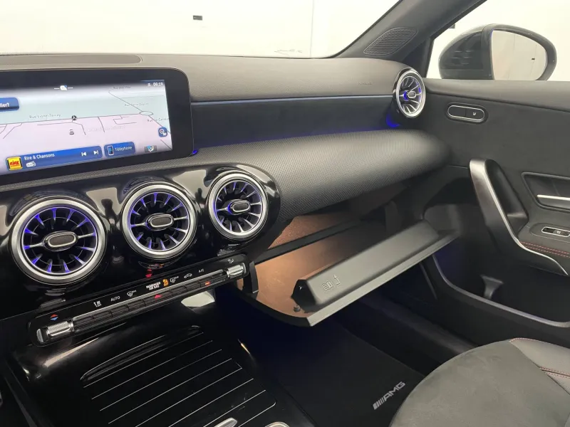 Image secondaire du véhicule 33