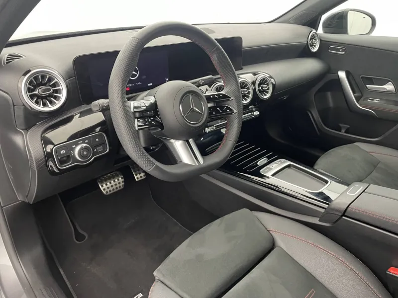 Image secondaire du véhicule 35