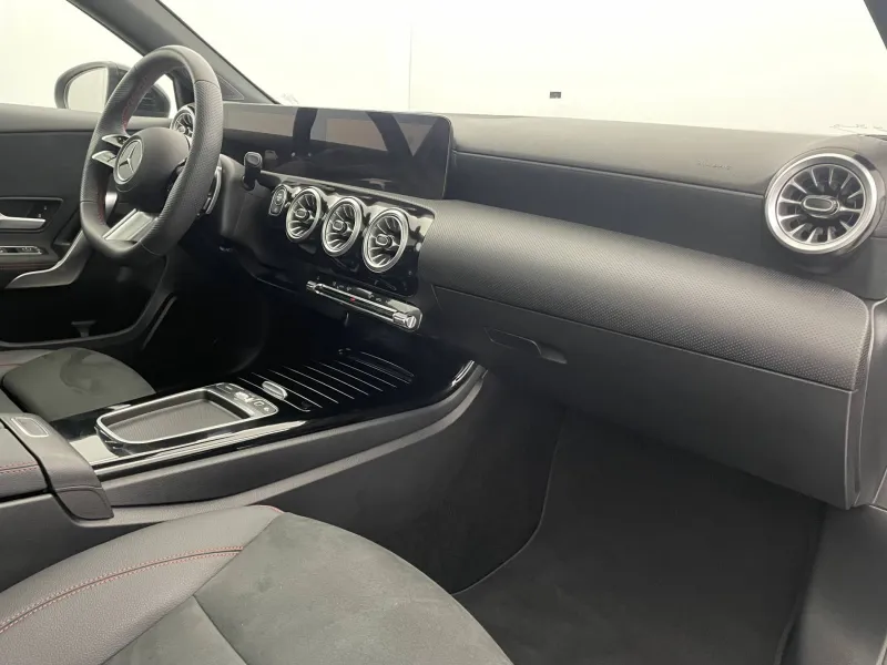 Image secondaire du véhicule 36