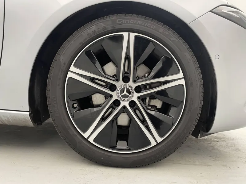 Image secondaire du véhicule 18