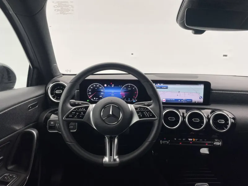 Image secondaire du véhicule 23