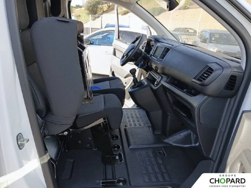 Image secondaire du véhicule 8