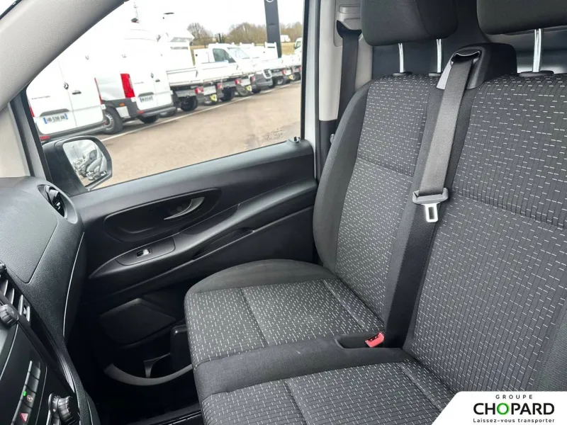 Image secondaire du véhicule 22