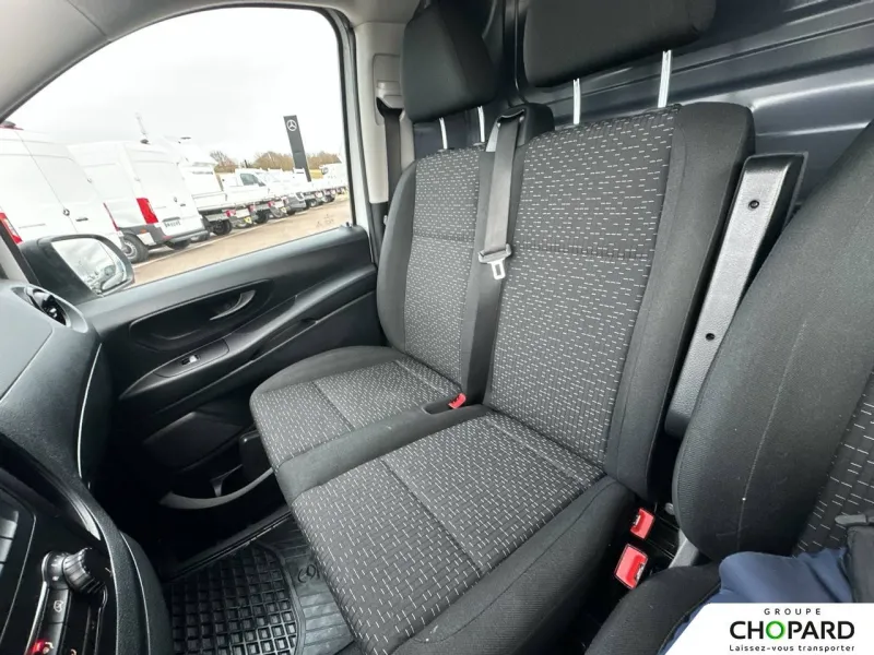 Image secondaire du véhicule 23