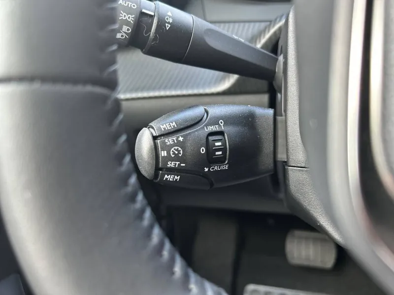 Image secondaire du véhicule 14