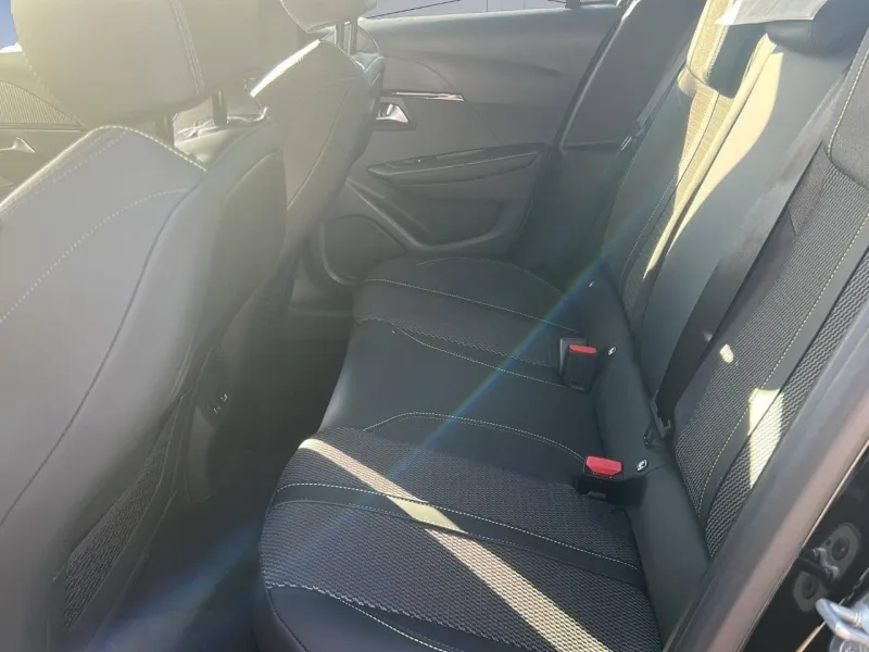 Image secondaire du véhicule 10