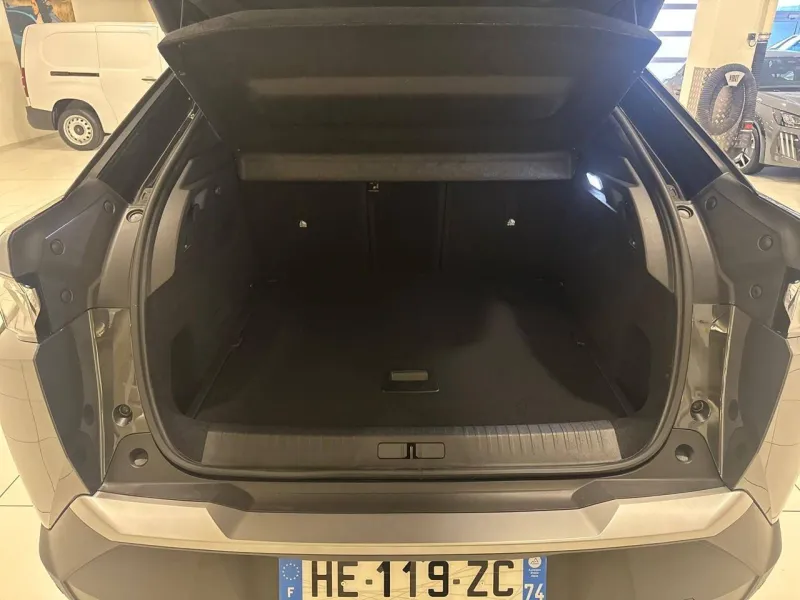 Image secondaire du véhicule 12