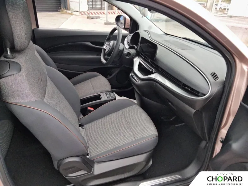 Image secondaire du véhicule 14