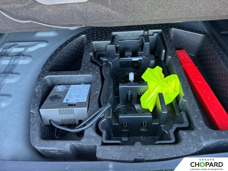 Image secondaire du véhicule 28