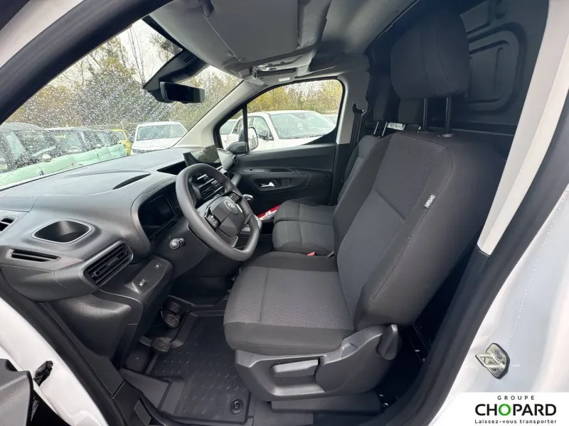 Image secondaire du véhicule 12