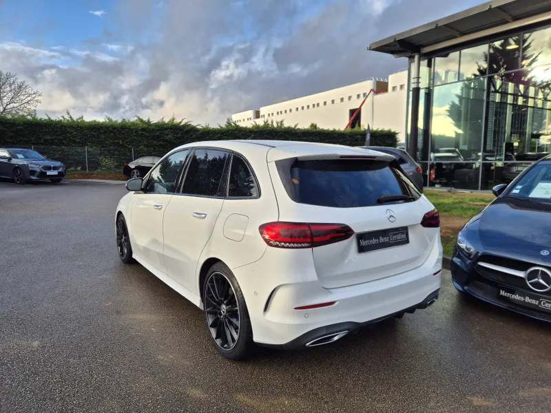 Image secondaire du véhicule 8