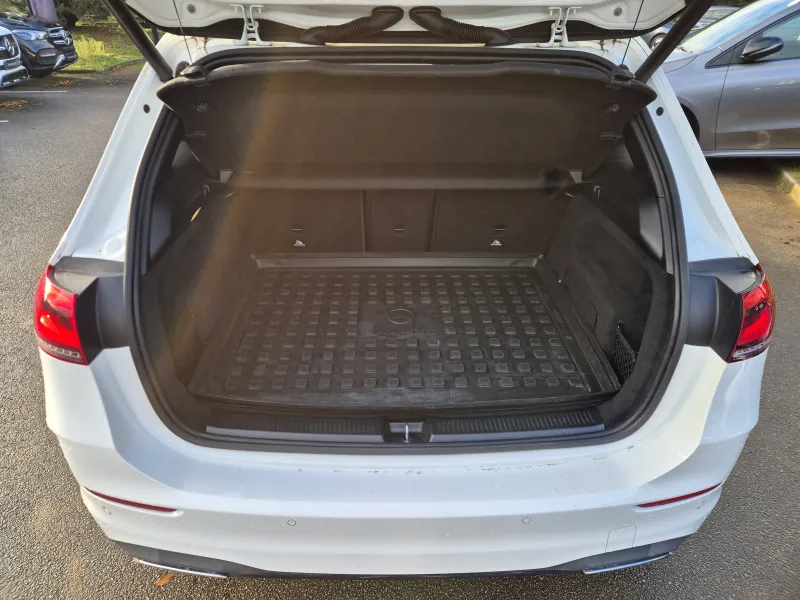 Image secondaire du véhicule 9