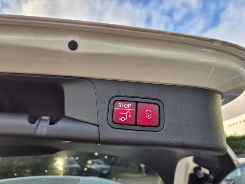 Image secondaire du véhicule 10