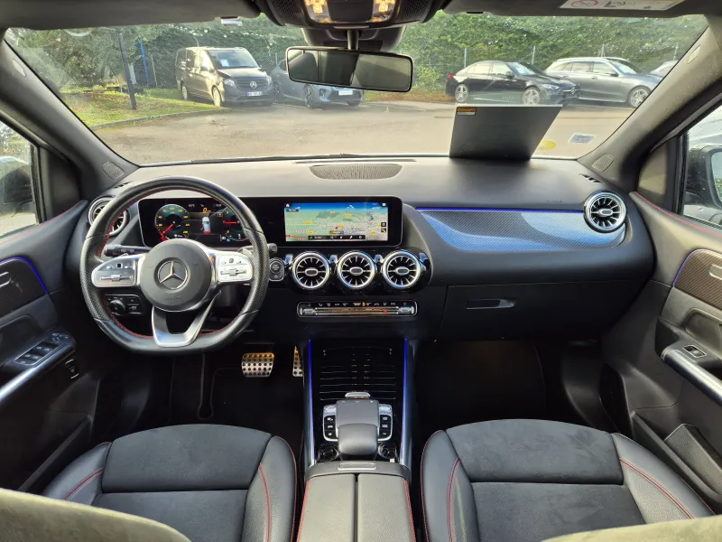 Image secondaire du véhicule 12