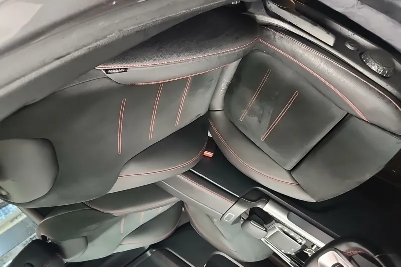 Image secondaire du véhicule 11