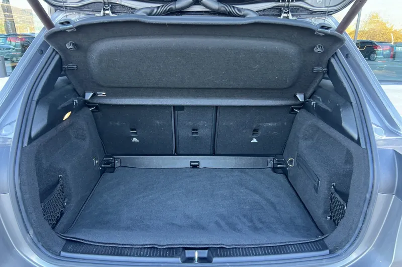 Image secondaire du véhicule 10