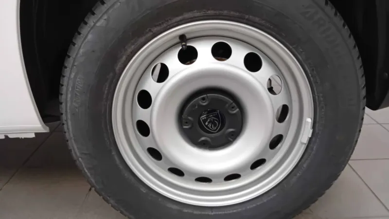 Image secondaire du véhicule 5