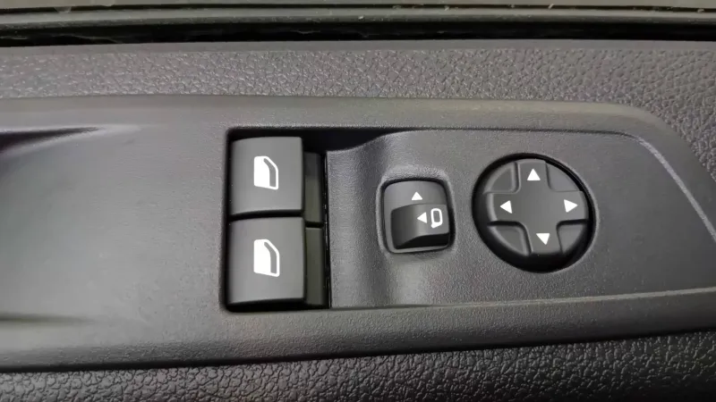 Image secondaire du véhicule 5