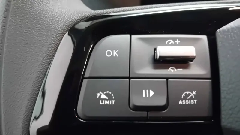 Image secondaire du véhicule 14