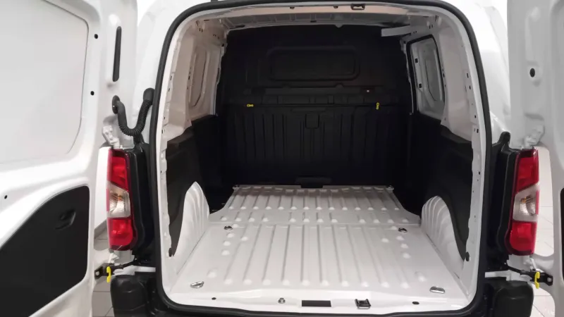 Image secondaire du véhicule 21