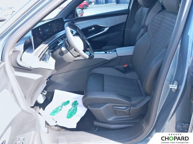 Image secondaire du véhicule 12