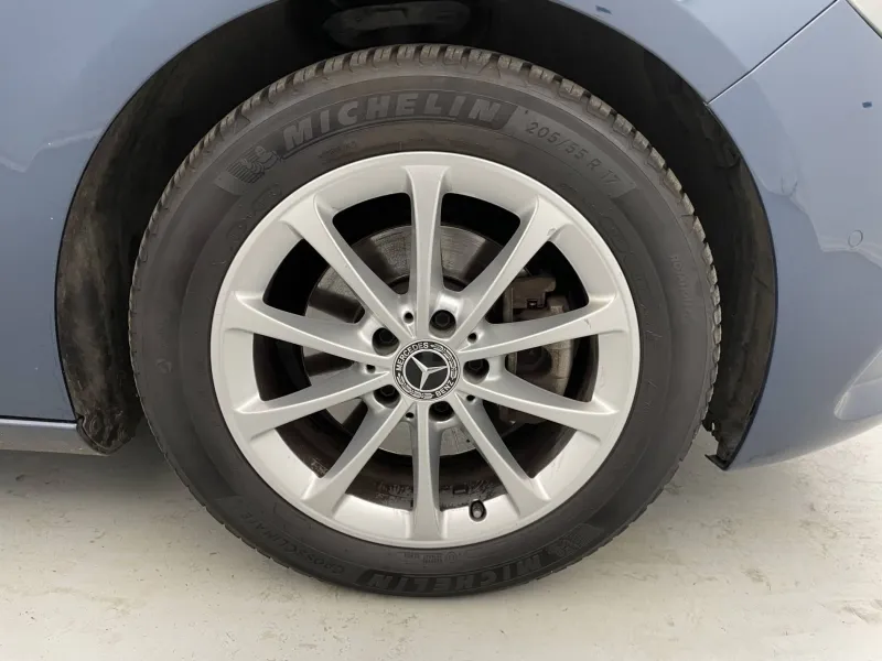 Image secondaire du véhicule 14