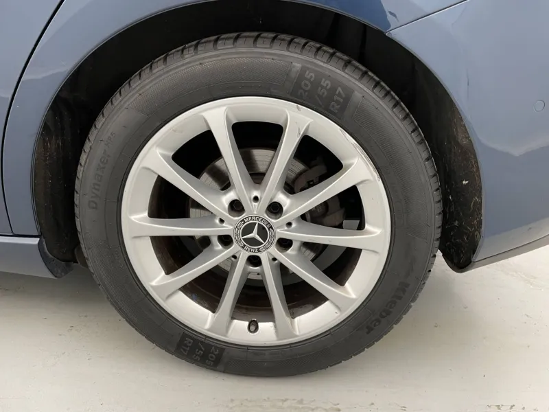 Image secondaire du véhicule 18