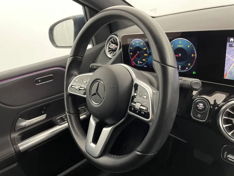 Image secondaire du véhicule 32