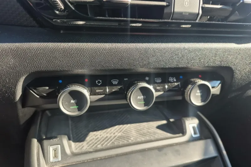 Image secondaire du véhicule 26