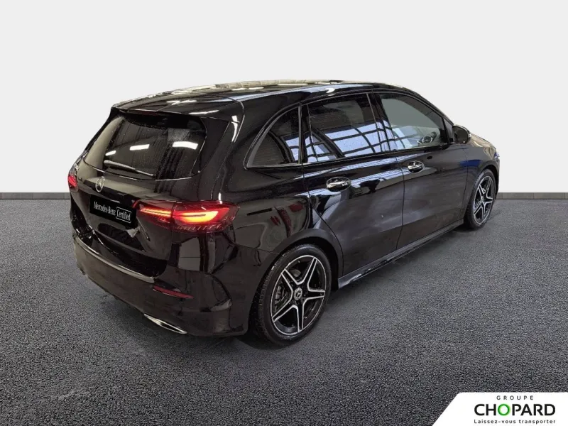 Image secondaire du véhicule 4