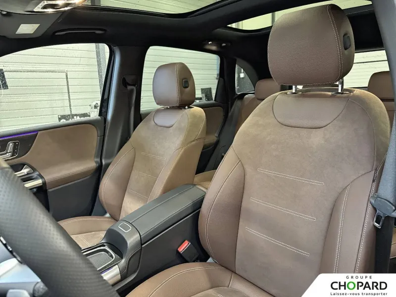 Image secondaire du véhicule 12