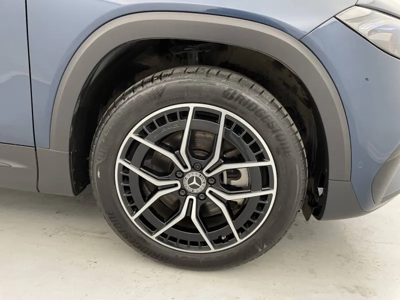 Image secondaire du véhicule 14