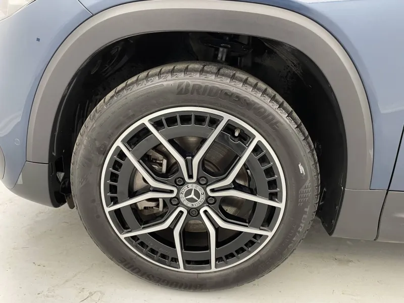 Image secondaire du véhicule 19