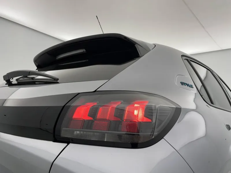 Image secondaire du véhicule 26